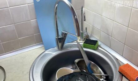 Секс с русской мачехой в порно с разговром!