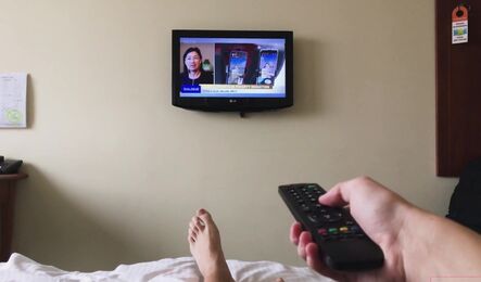 Знакомство с соседкой закончилось сексом в моем номере