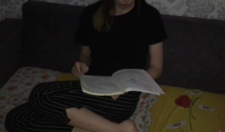 Как русская сводная сестра помогла брату кончить с оргазмом!