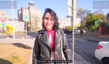 Знакомство со студенткой из Питера закончилось как обычно, сексом на улице