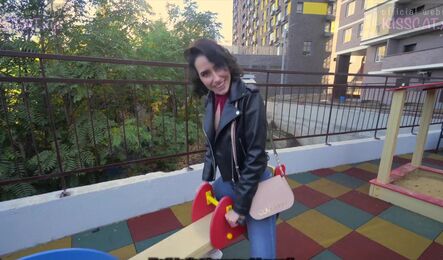 Знакомство со студенткой из Питера закончилось как обычно, сексом на улице