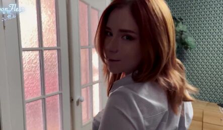 Сладкая милашка удивляет парня своим желанием к анальному сексу