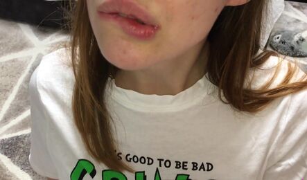 Сводной сестре захотелось новогоднего секса с братом