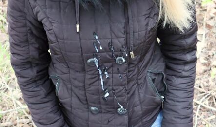 Прогулка с похотливой подругой закончилась сексом на природе!