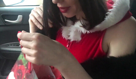 Подкинул незнакомку и заслужил на Новогодний секс!