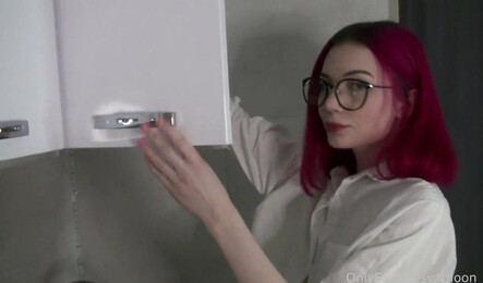 Как моя соседка повелась на спонтанный секс