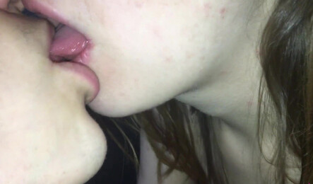 Зашел к подруге в гости на домашний секс!