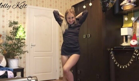 Трахнул подругу в позе раком и тем самым подготовил ее к свиданию с парнем!