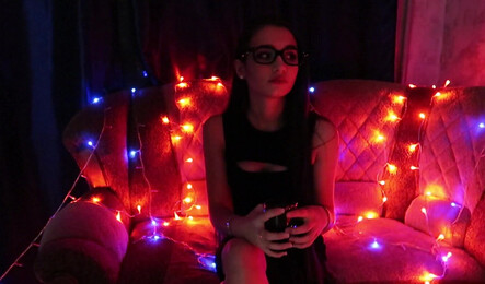 Русская девушка Маша никогда не откажеться от хорошего секса, даже в туалете!