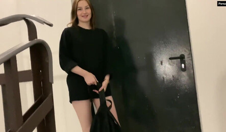 Соблазнил незнакомку на секс прямо в подъезде!