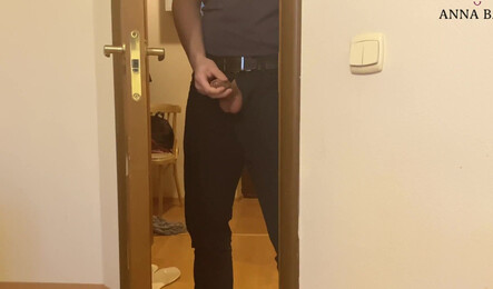 Русская девушка занялась сексом с соседом, чтобы не мастурбировать в одиночку!