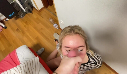 Пригласил домой молодую красотку после вечеринки в клубе и устроил афтепати!