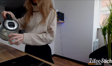 Позвала друга на секс, когда дома никого не было!