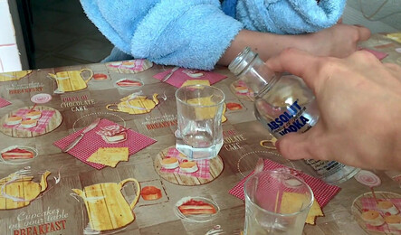 Зала к соседу на 50 грамм и изменила мужу!