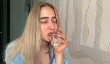 Зала к соседу на 50 грамм и изменила мужу!