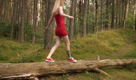 Хотела сходить на грибы, а попала на секс на природе!