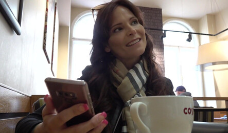 Зрелая дама за 40 не смогла отказаться от секса с незнакомцем!