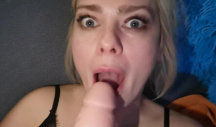 Русская мамка в любительском соло порно с большим дилдо!