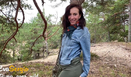 Гулял с девушкой на природе и трахнул со спермой на попу!