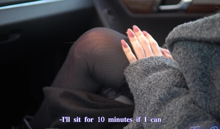 Впустил девушку погреться в машину и получил минет в благодарность!