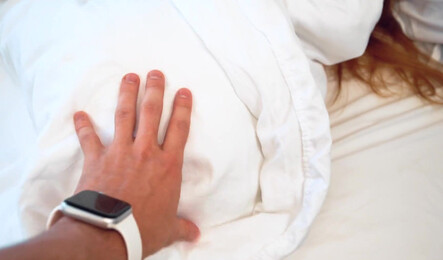 Люблю утренний секс, ведь он заряжает меня на целый день!