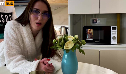 Зашел к соседке на чай и трахнул ее, пока мужа не было дома!