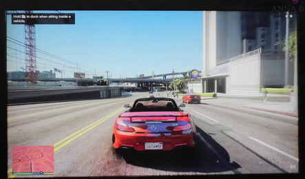 Отвлек девушку от игры, когда очень захотелось секса!