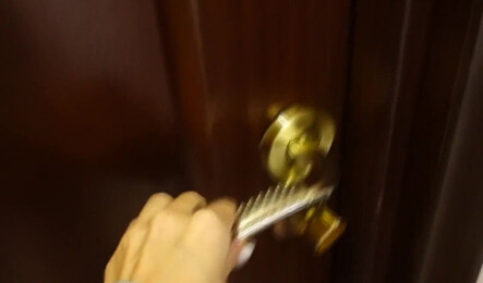 Русская женушка изменяет мужу с доставщиком