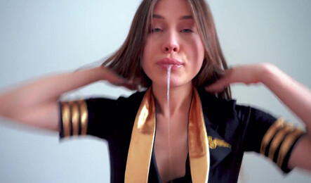 Секс в отеле с сексуальной стюардесссой!