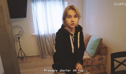 Уговорил на анальный секс русскую парихмахершу - русское порно с сюжетом