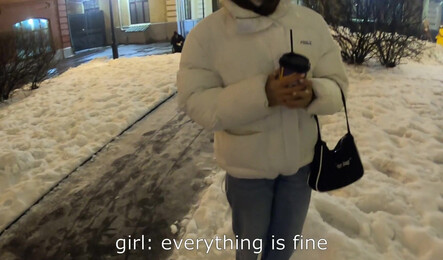 Впустил девушку в свой дом погреться и занялся с ней сексом