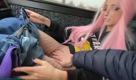 Симпатичная русская девушка получила анальный секс на День Рождения