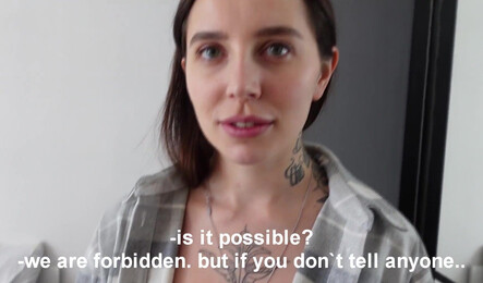 Парень из секс шопа доводит девушку настоящего оргазма