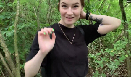 Минет в кустах со спермой в рот