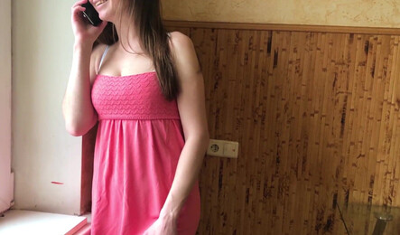 Жена изменяет мужу с разговором по телефону - русское