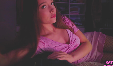 Зашла в гости к другу на фильм и дала себя трахнуть!