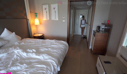 Секс в отеле с молодой русской девушкой после прогулки