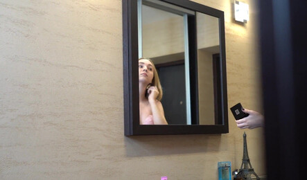 Девушка собиралась на свидание, а сводный брат захотел секса