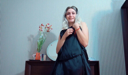 Мачеха красотка сделала пасынку супер минет и дала в киску!