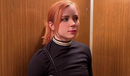 Когда мужа не было дома, русская женушка изменила с соседом