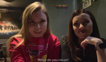 Смотрю как мою подругу трахает мужик