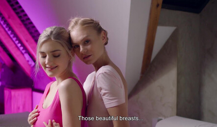 Самые красивые русские девушки ласкают друг друга в очень нежном и ласковом порно