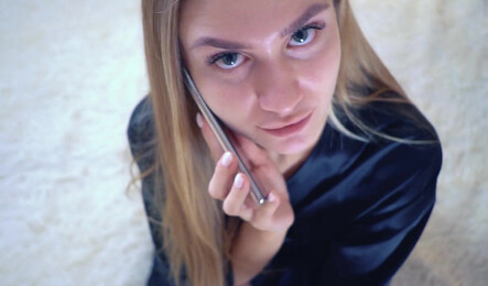 Жена изменяет мужу во время разговора по телефону - русское!