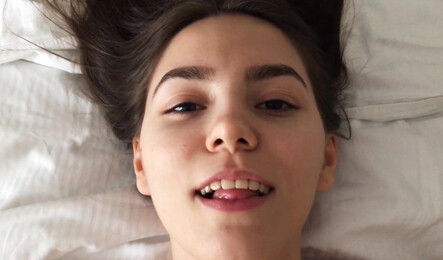 Как парень зашел к молодой русской девушке в душ