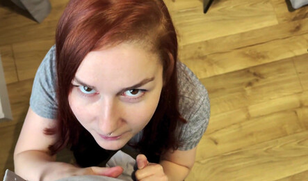 Подарил незнакомке новый телефон и заслужил на секс!