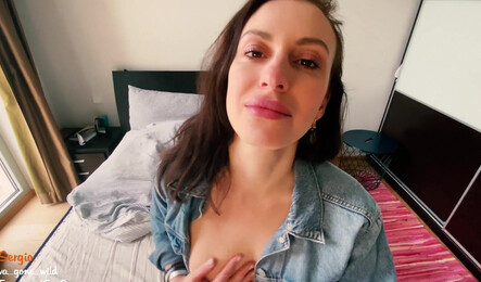 Секс со сводной сестрой со спермой на животик