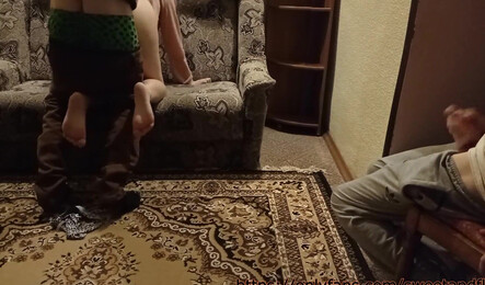 Как жена научила мужа быть куколдом и смотреть на измену!