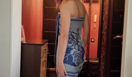 Одинокая женщина в разводе соблазняет курьера на секс