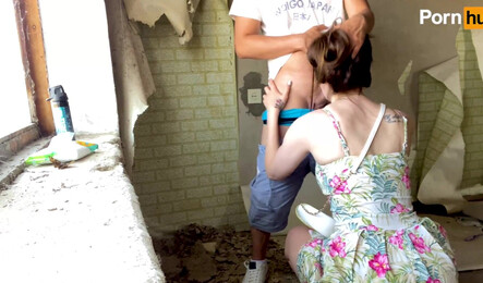 Русская женщина получает работу за сладкий секс!