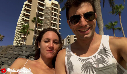 Реальная пара занимается сексом в публичном месте